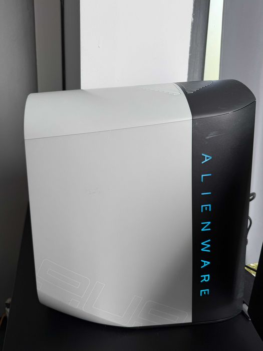 PC Alienware Aurora R9