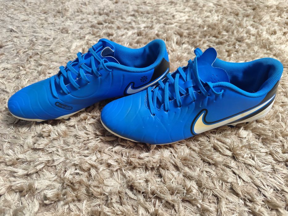 Nike Футболни обувки Tiempo Legend 10 Club, UK 9,5, 44,5 номер