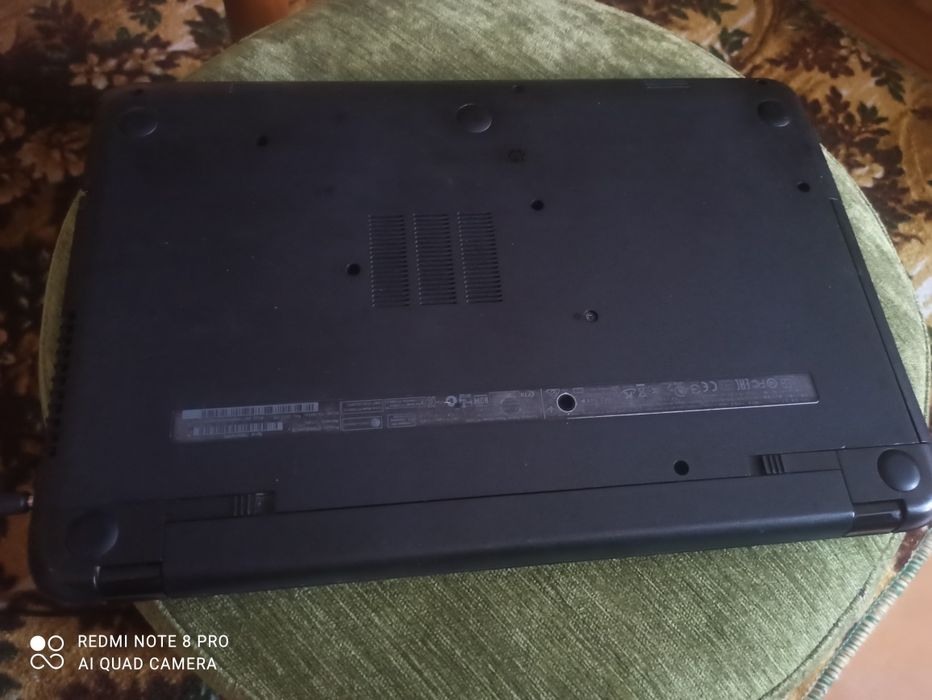 Продам ноутбук НР 4гб ssd