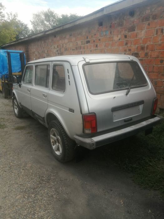 Нива пятидверная