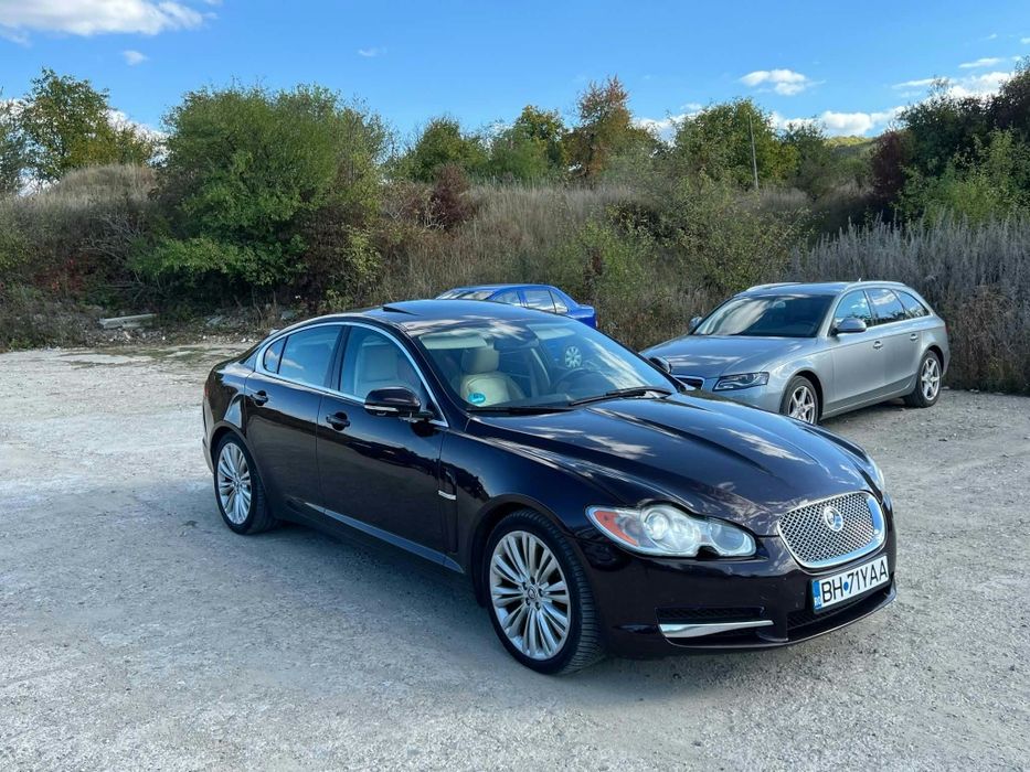 Jaguar XF