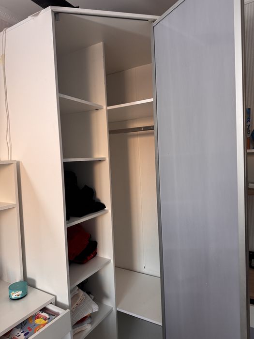 Шкаф угловой плательный белый