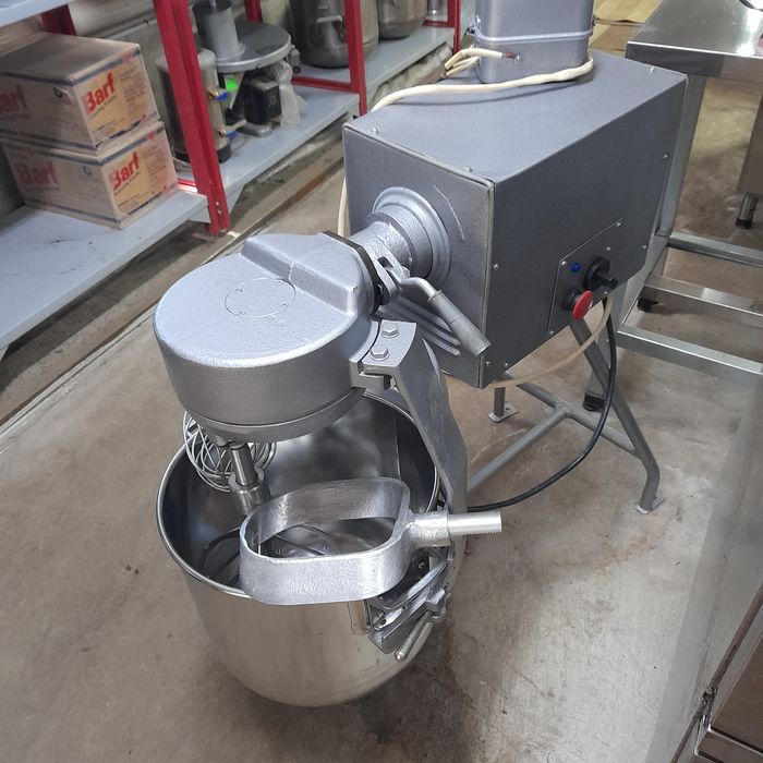 Мясорубка и взбивалка