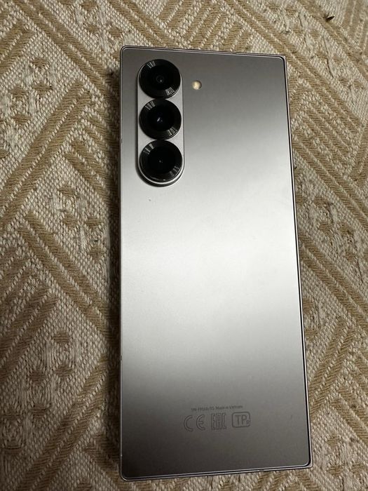 Z FOLD 6 12/256 продажа обмен