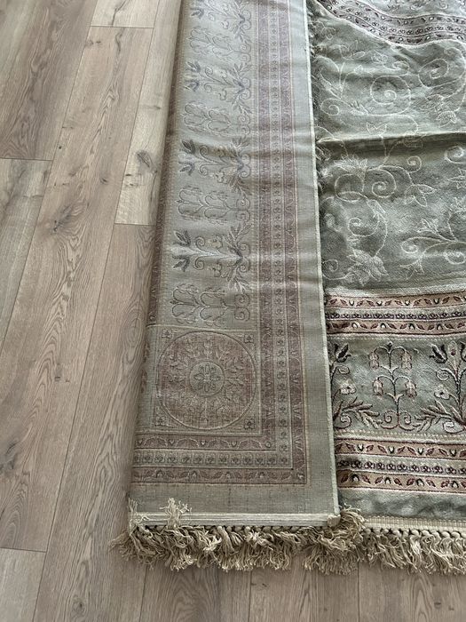 Ковёр новый