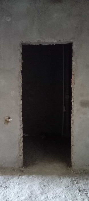 Янги курилган домдан уй сотилади