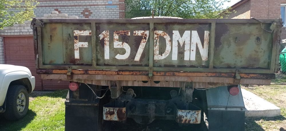 Продам ЗИЛ 131 бортовой