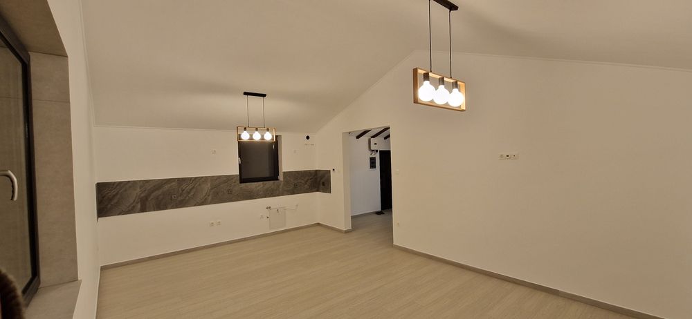 Casa (noua)de vanzare in Ludus