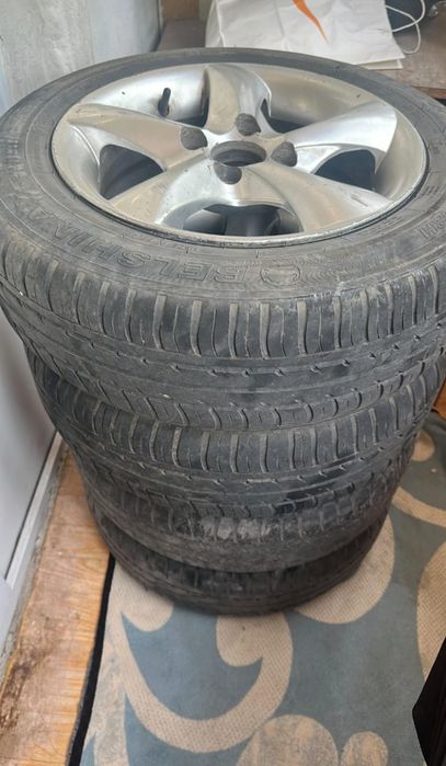 Продам комплект летней резины