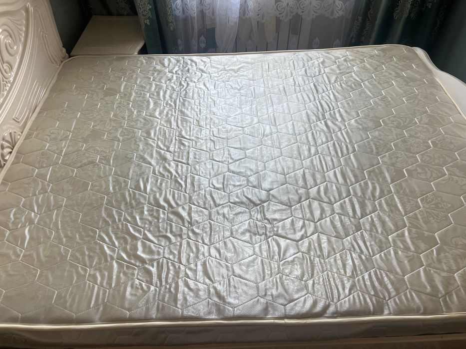 Продам хороший матрас 160*200см