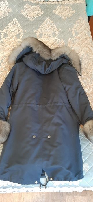 Продам женскую парку