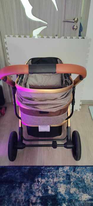 Carucior 3 in 1 ca nou! doar Predare Personala