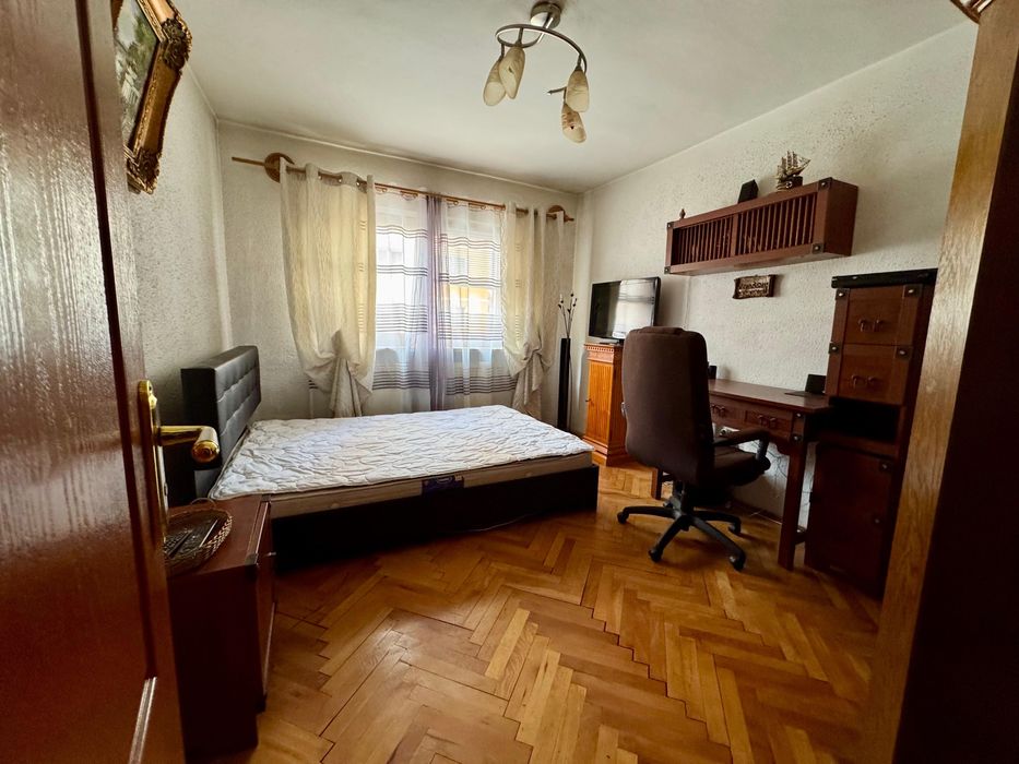 Apartament 2 camere decomandat in Vasile Aaron - proprietar
