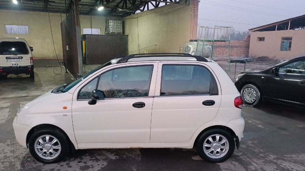 Matiz mik rangi maloʻchni