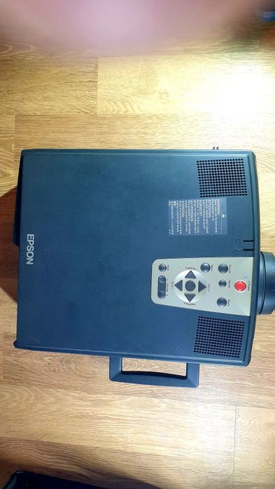 Videoproiector epson EMP-7200