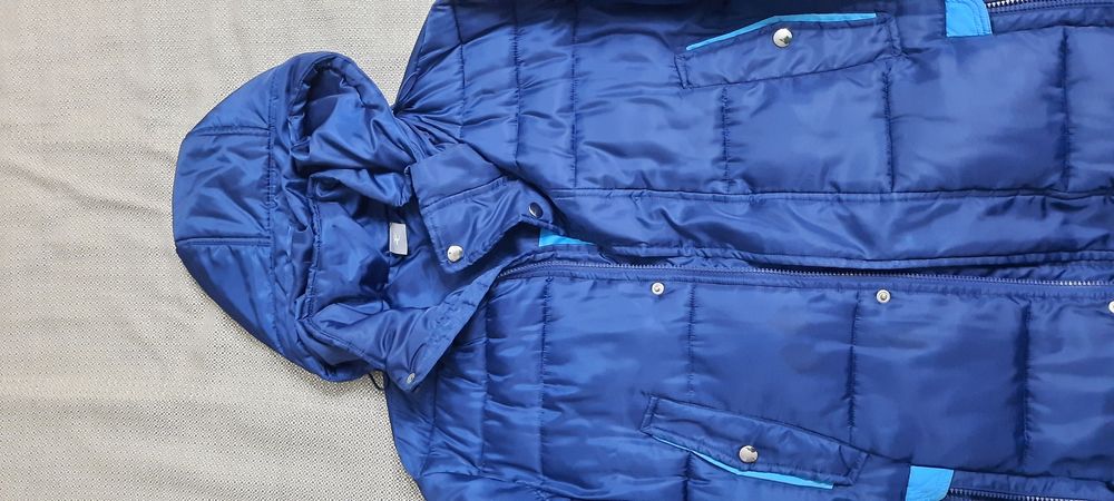 Продам зимнюю куртку