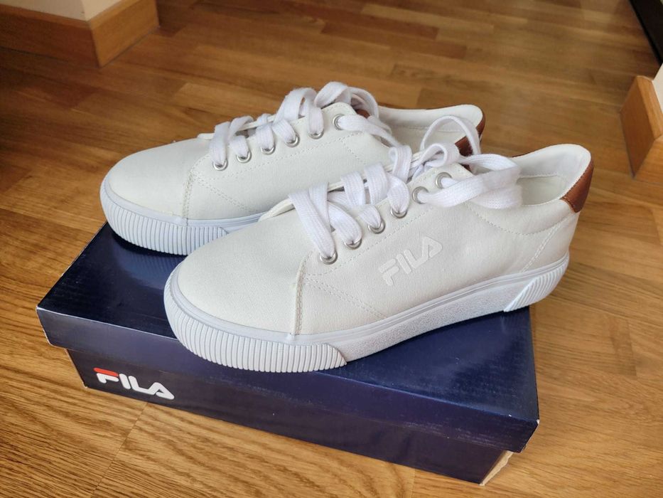 Tenisi damă FILA, albi, marimea 38
