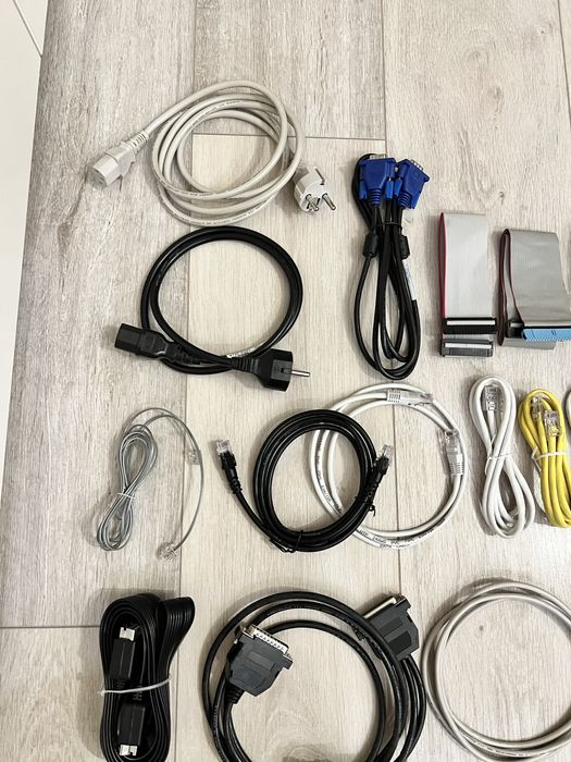 Lot cabluri PC, audio, video, alimentare - VGA, USB, RCA, adaptoare