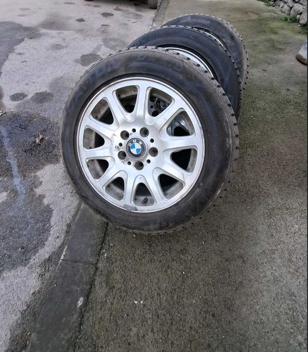 Гуми 215/55/16 зимни