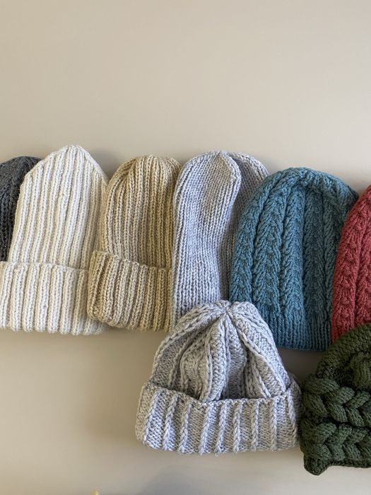 Шапки  женские разные