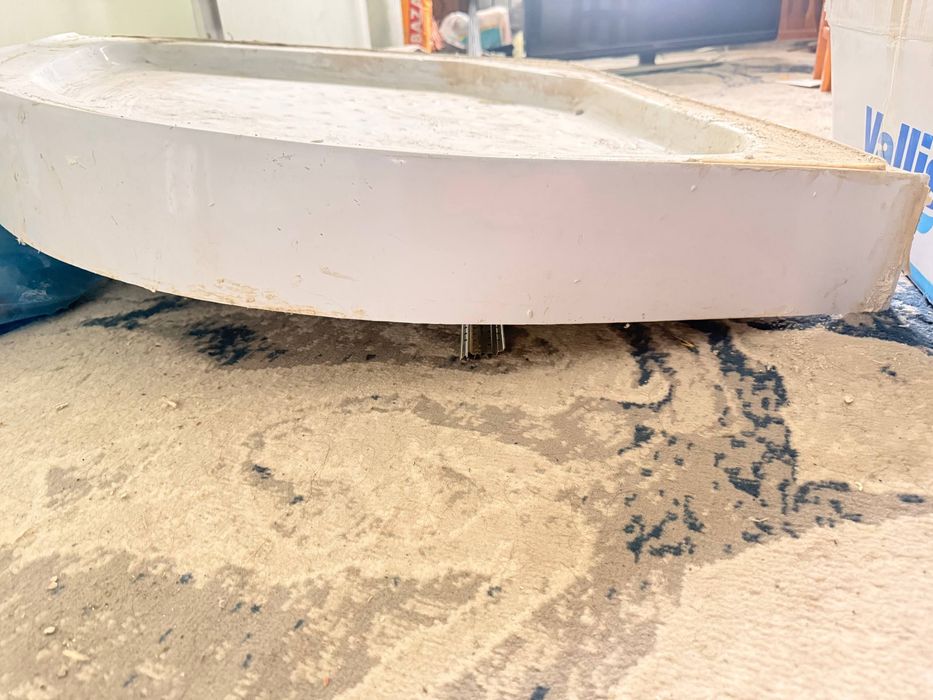 Продам поддон для душевой кабинки