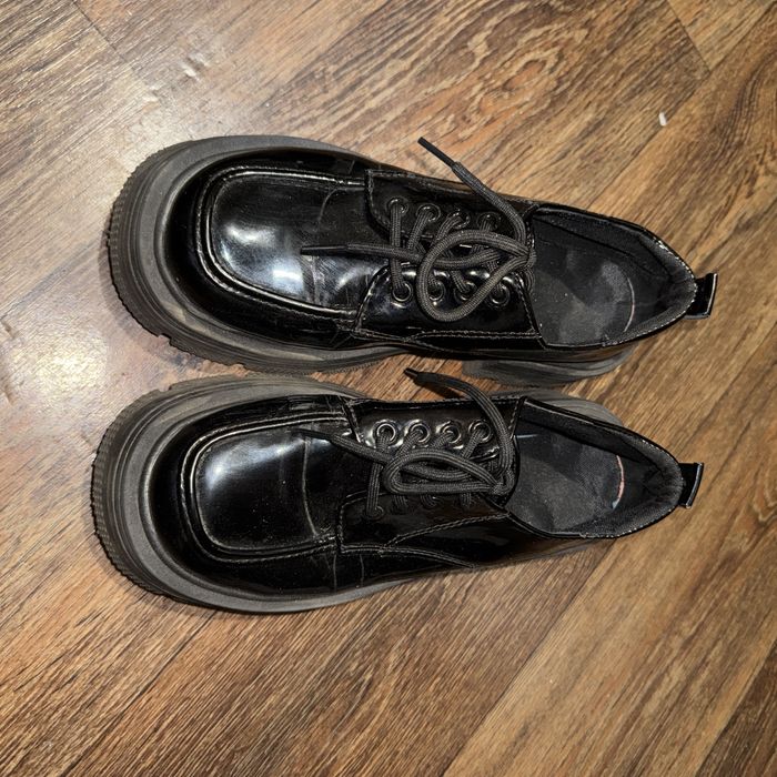 Туфли модные , новые