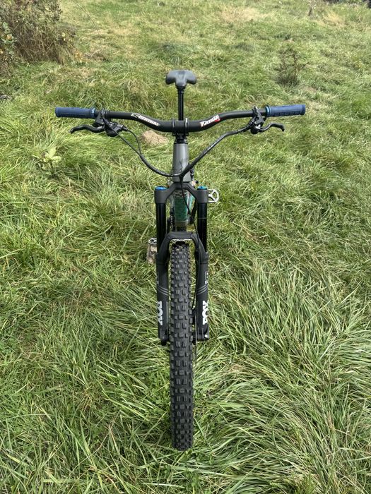 Bicicleta YT Capra Al comp