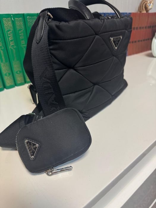 Продам женскую сумку Prada оригинал