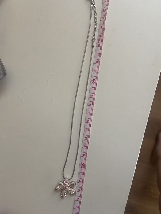 Колие Swarovski бяло розово цвете