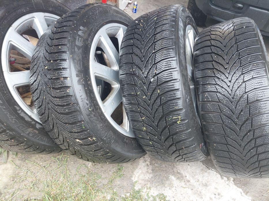 Зимни гуми с джанти 225/50R17