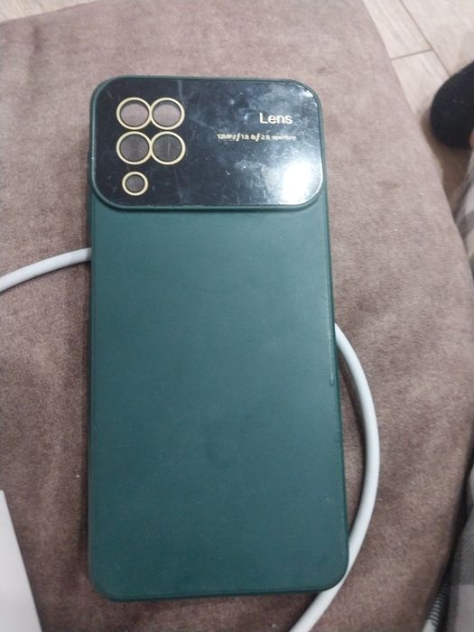 Самсунг а12 64 гига
