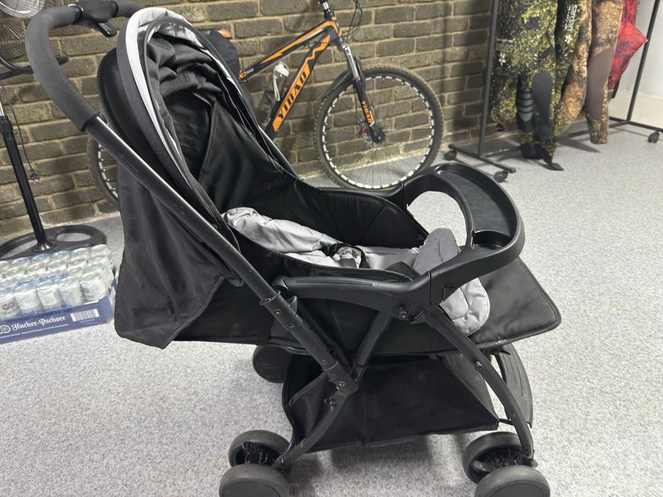 Коляска прогулочная Tomix