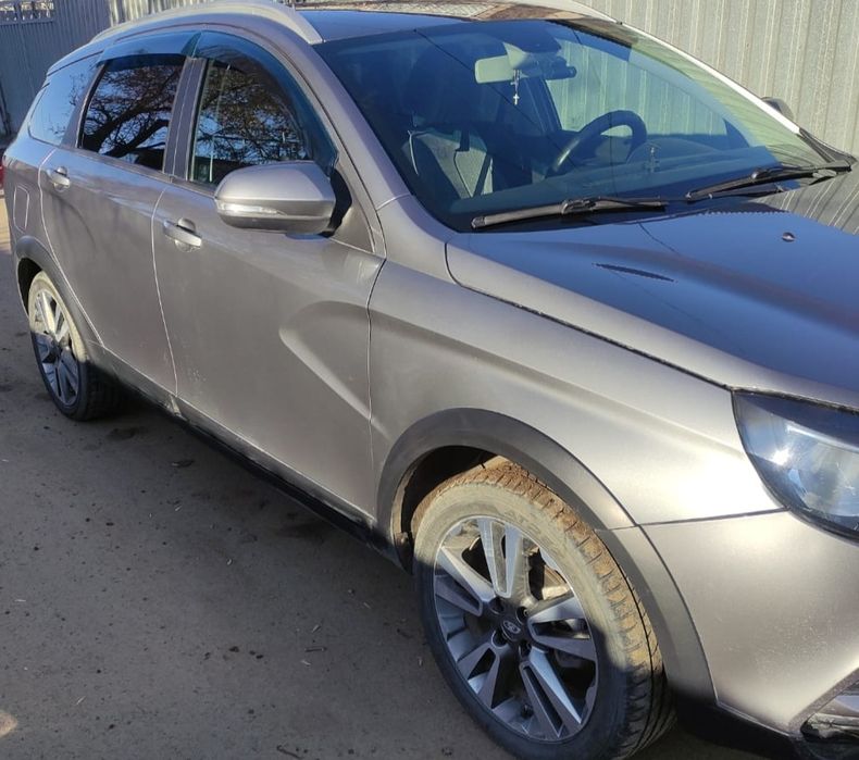 Продам lada vesta sw cross