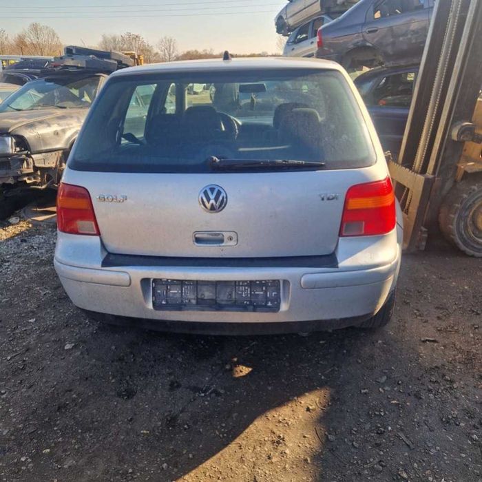 VW Golf 1.9 тди 110 за части