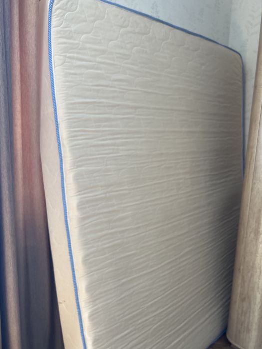 Продам матрас бу 160*200