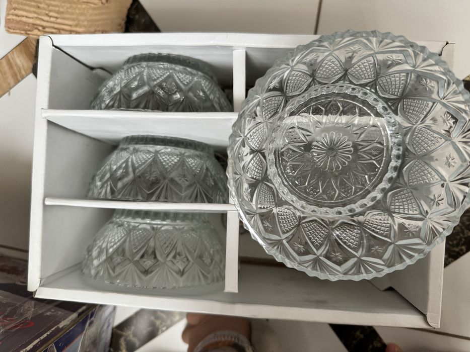 Тарелки набор еще много посуды