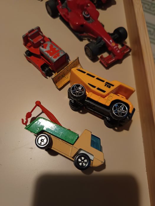 Разпродажба на колекция от колички различни видове