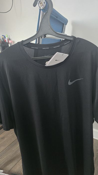 Футболка Nike для спорта