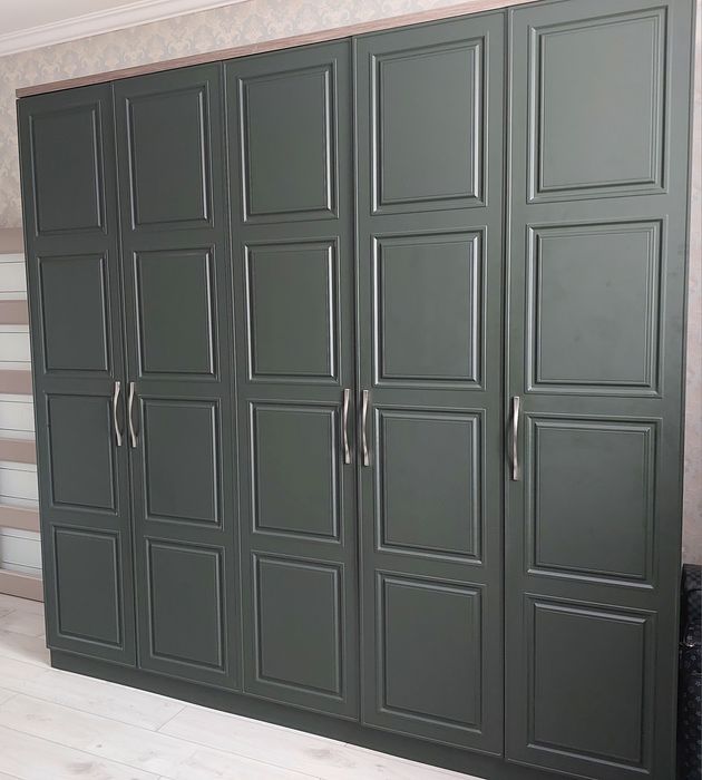 Продам большой шкаф