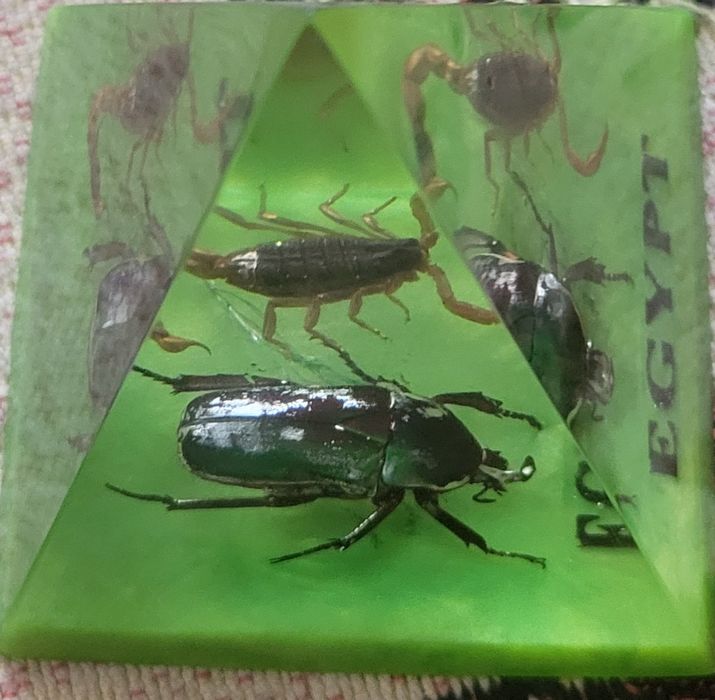 С Египта статуэтка