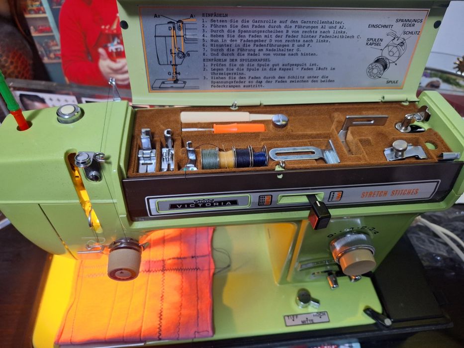 Masina de cusut victoria