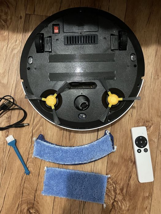 продам робот пылесос в хорошем состоянии