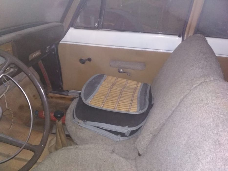 Продам машину Simca 1301