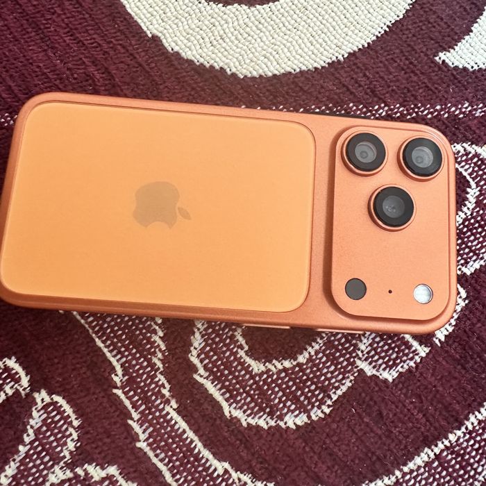 I phone 17 pro mini