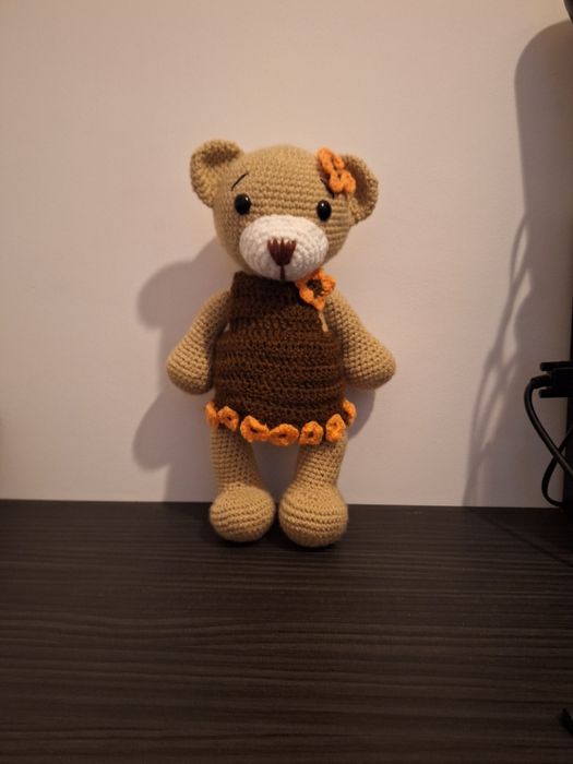 Ursuleti lucrati manual din materiale de  calitate superioara!