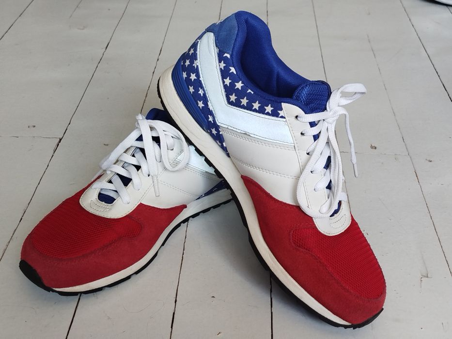 Кроссовки Pony и Nike
