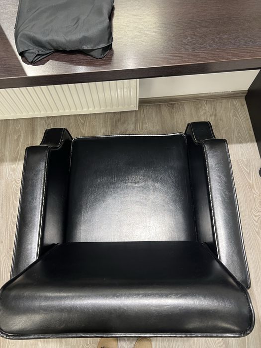 Scaun coafor salon infrumusetare