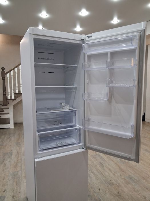 Срочно! Продам новый холодильник