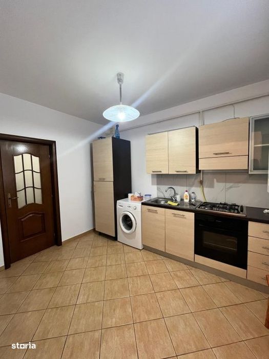 Apartament 3 camere, parter, 80 mp, zona Radauti
