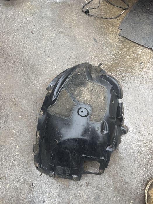 Подкалник преден десен бмв х5 ф15 (podkalnik bmw x5 f15)